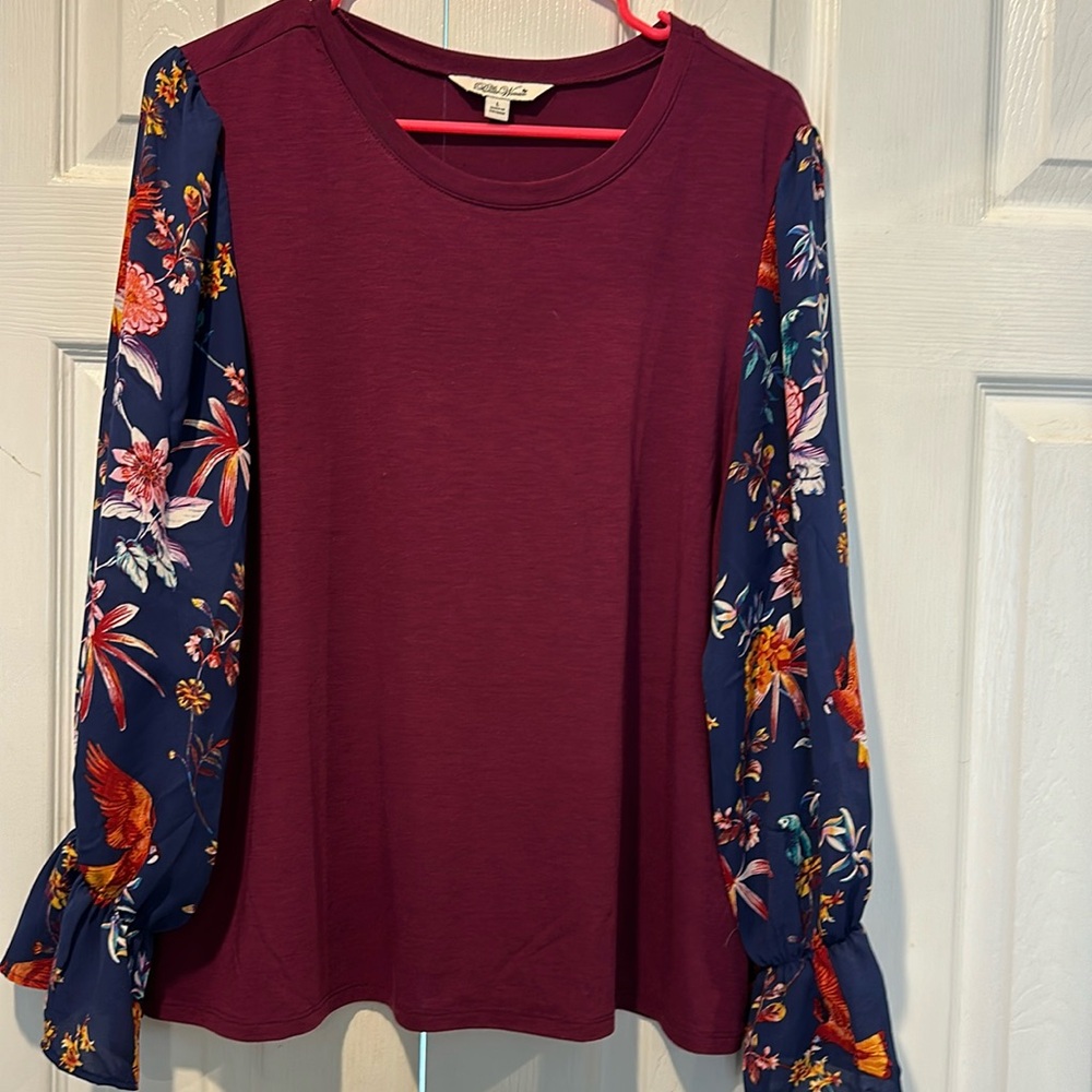 Women’s Shirt, Large